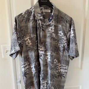 Tommy Bahama Gray Floral Short-Sleeve Button-Down Shirt
